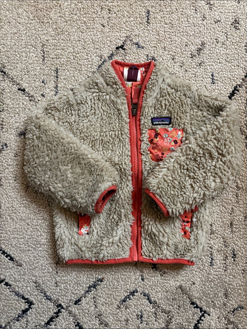 Patagonia Beige Sherpa Jacket (12/18m )